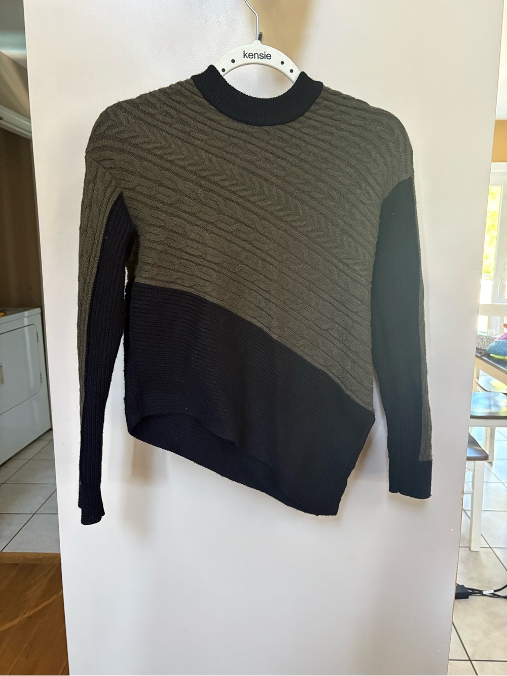 Express Women’s Olive Green and Black Two-Tone Cable Crewneck Sweater